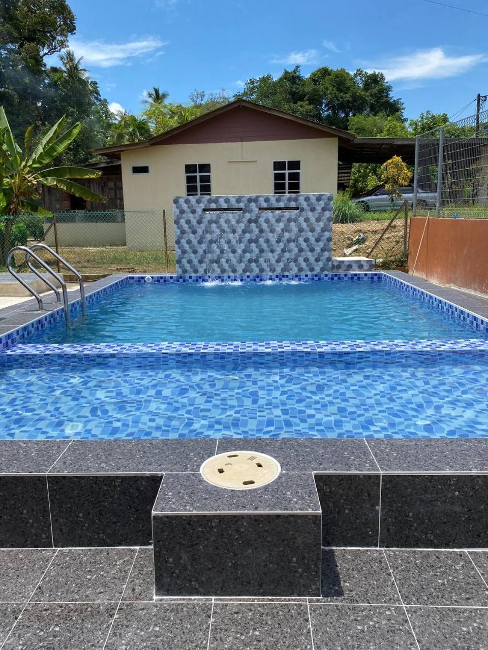 Nsjay Guest House Kampong Gong Balai Exterior foto